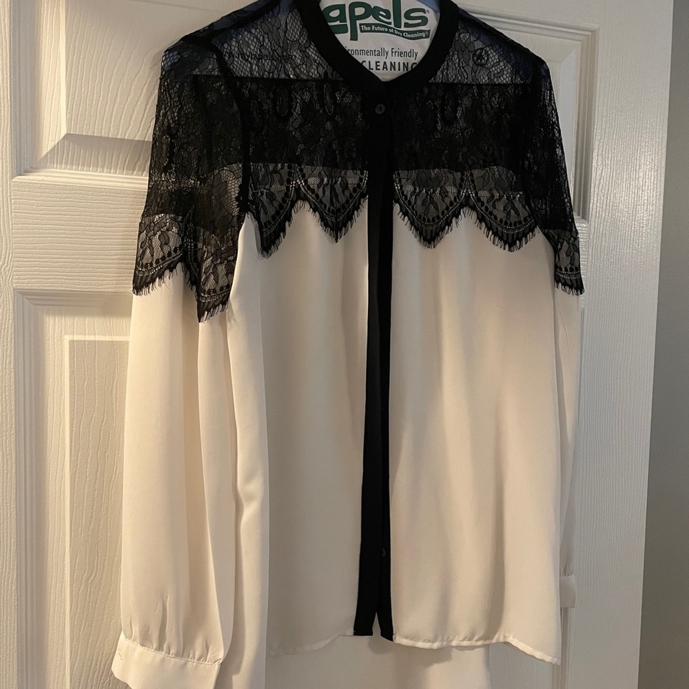 LC Lauren Conrad Cream Black Lace Detail Blouse S